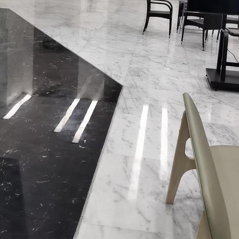 Venta al por mayor de piedra contra salpicaduras de azulejos blancos de mármol de Venato Carrara