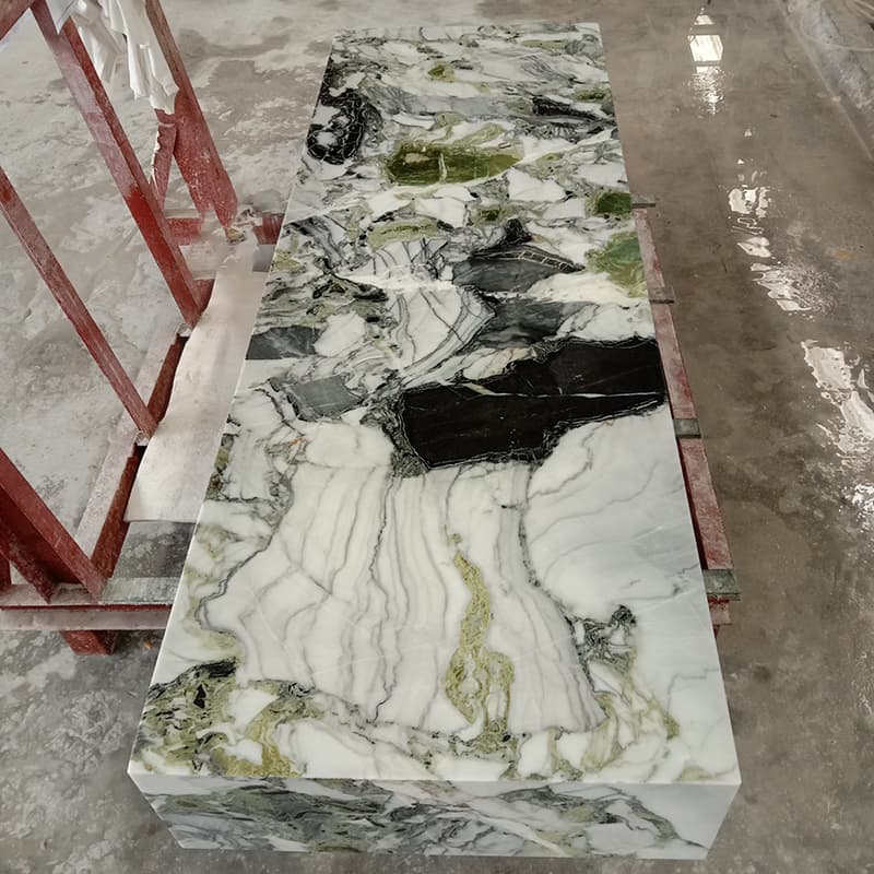 Azulejos de pared de encimeras de cocina de mármol verde esmeralda frío