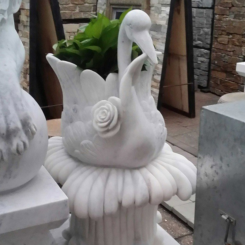 Estatua de cisne de granito natural