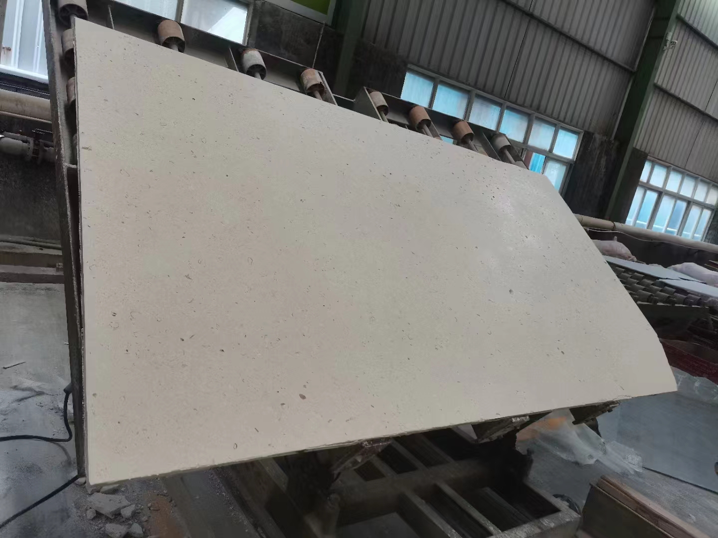 Encimeras de losa de piedra caliza de queso blanco marfil