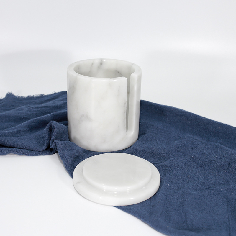 Taza redonda de mármol blanco de 7 caracteres.