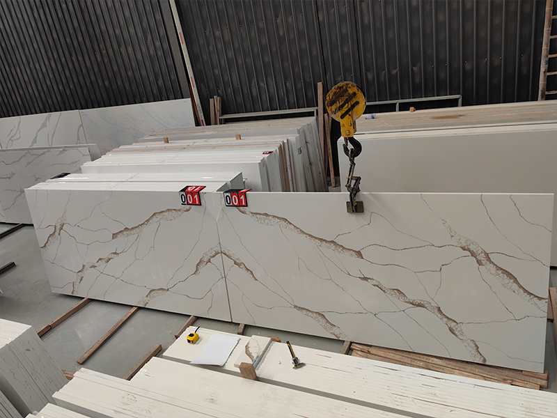 5053 Tranquility Gold White Calacatta Quartz Countertops Factory Wholesale