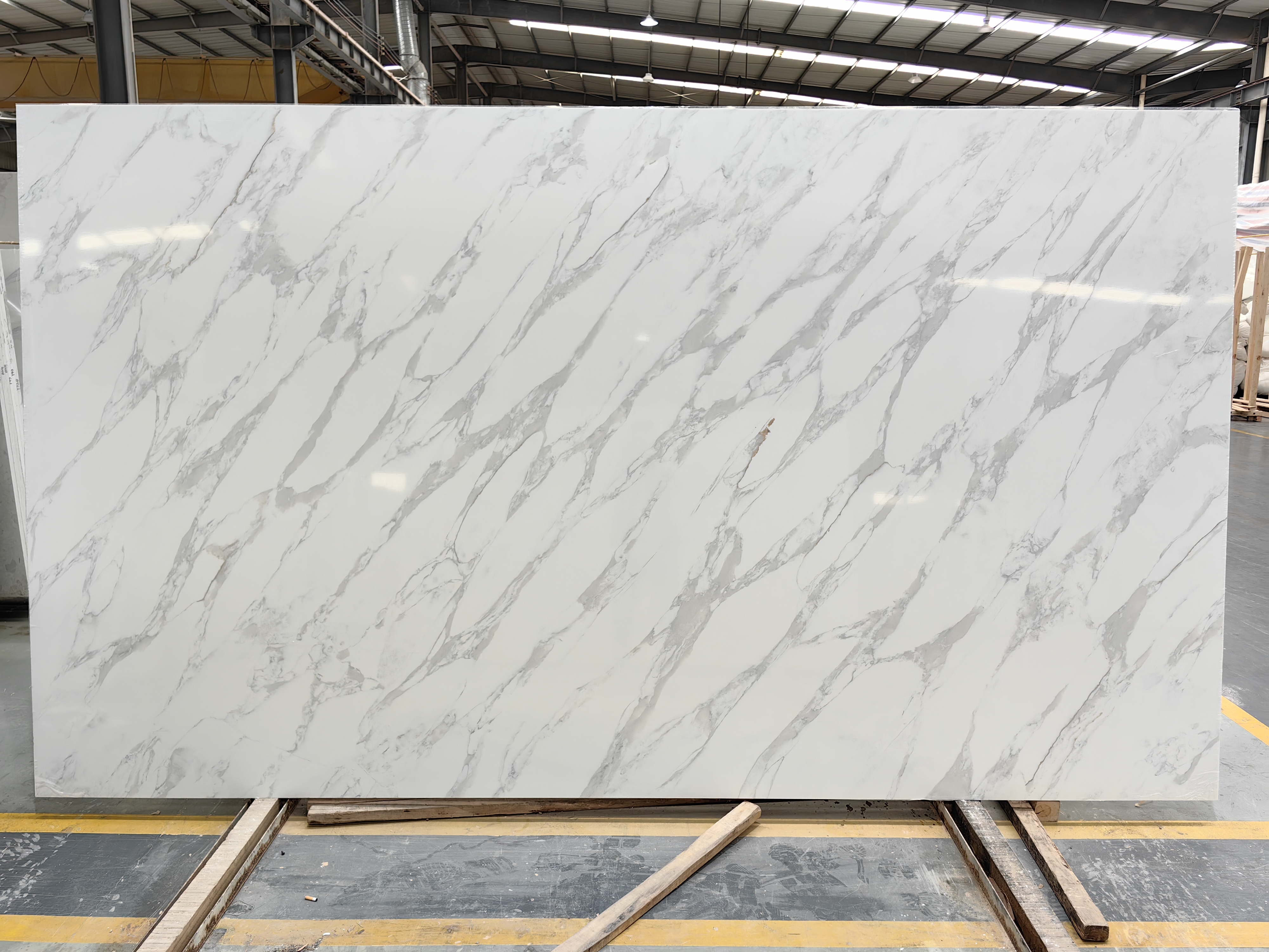  Quartz Slabs