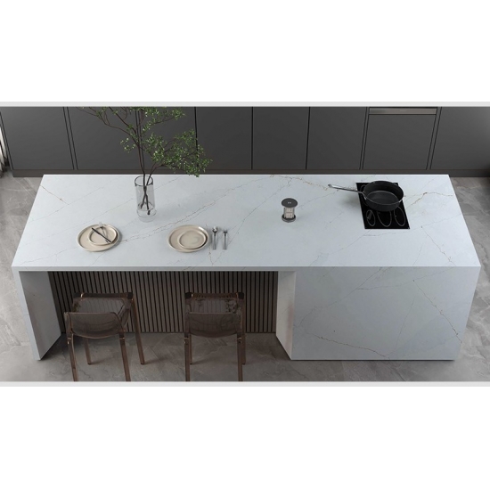 5001 Calacatta Ethereal Quartz